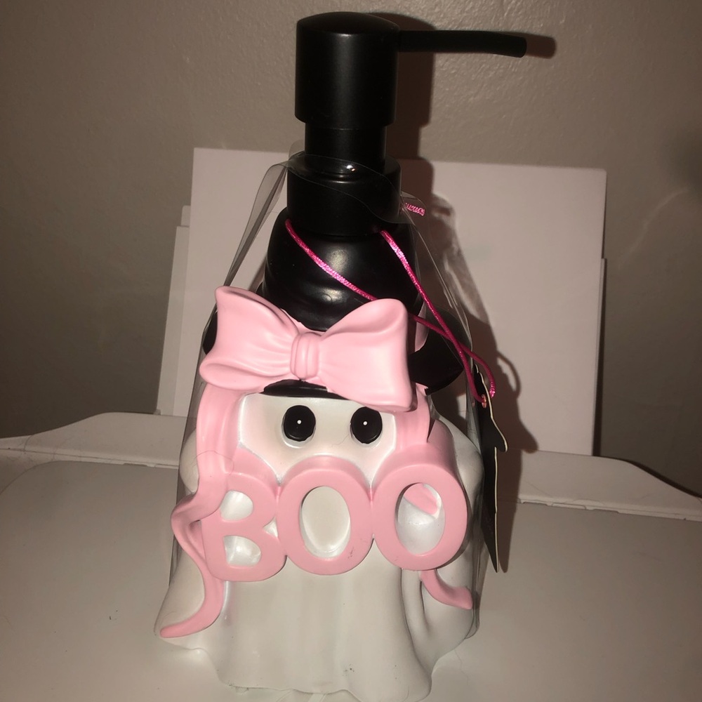 👻 Pink 'Boo' Ghost Lotion / Soap Dispenser